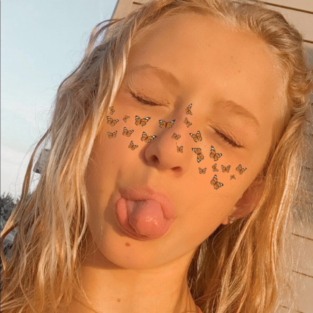 Meet your Posher, Addie